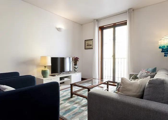 Charming 2-bedroom In The Centre Lejlighed