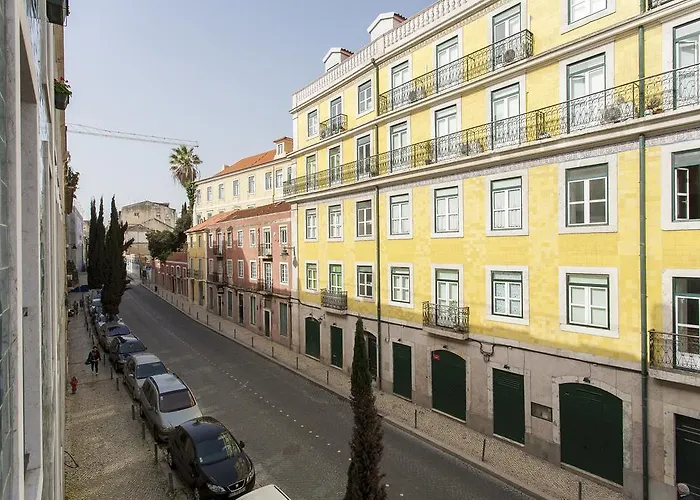 Charming 2-bedroom In The Centre Lejlighed *