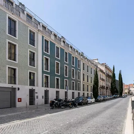 Apartment Charming 2-bedroom In The City Centre